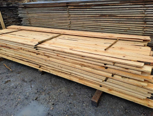 23 mm x 100 mm x 4000 mm Pine Half-Edged Board