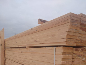 100 mm x 200 mm x 6000 mm AD R/S  Spruce Lumber