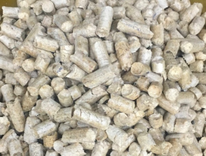 Spruce-Pine (S-P) Wood pellets 8 mm x 15 mm