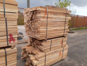 30 mm x 85 mm x 2000 mm KD S4S  Beech Lumber