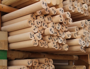 Larch Eropa Shafts Kayu  x