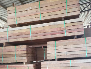 100 mm x 100 mm x 4000 mm AD Pressure Treated Azobé (Bongossi, Ekki) Railway Sleeper