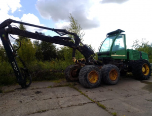 Харвестер John Deer 1270d