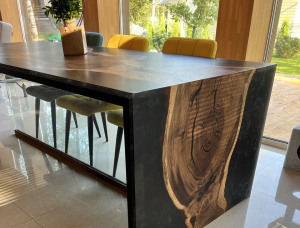 Walnut Table top 50 mm x 1300 mm x 3000 mm