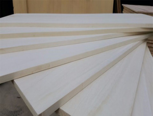 8 mm x 120 mm x 2500 mm KD S4S Heat Treated Birch Lumber