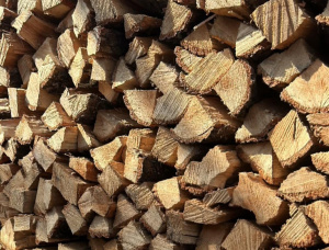 Kammergetrocknetes Kaminholz 200 mm x 330 mm