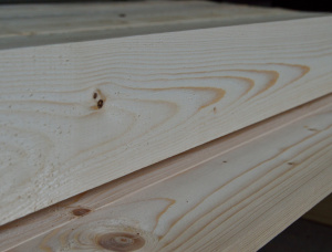 22 mm x 95 mm x 3000 mm KD S4S Heat Treated European spruce Lumber