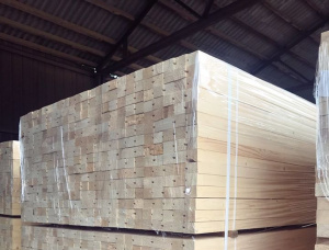 40 mm x 150 mm x 2000 mm KD S4S Heat Treated Oak Lumber