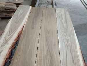 30 mm x 200 mm x 2000 mm KD S4S  Oak Lumber