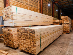 100 mm x 150 mm x 6000 mm Spruce-Pine-Fir (SPF) Flitch