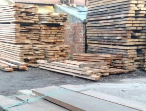 50 mm x 130 mm x 2100 mm KD S4S  Beech Lumber