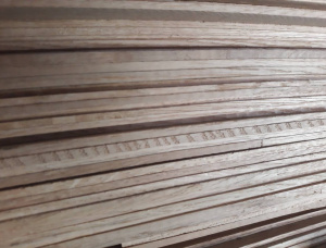 4 mm x 200 mm x 2000 mm KD  Oak Lamella