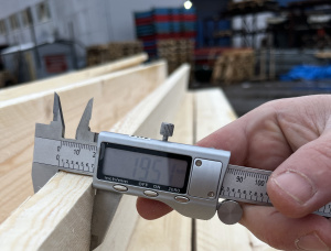 19 mm x 100 mm x 4000 mm  建築材 云杉 - 松 R/S KD