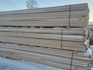 25 mm x 100 mm x 4000 mm  Eingefasstes Brett Fichte-Kiefer (S-P) S4S KD