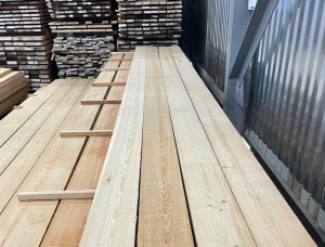16 mm x 75 mm x 6000 mm  建築材 西伯利亚落叶松 R/S KD