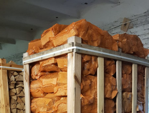 Kammergetrocknetes Kaminholz Eiche 70 mm x 250 mm