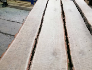 31 mm x 120 mm x 2000 mm Oak Flitch