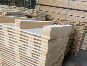 Common Black Alder Wooden Pallet 3000 mm x 200 mm x 2 mm