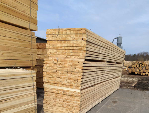 50 mm x 150 mm x 6000 mm  Eingefasstes Brett Waldkiefer R/S KD