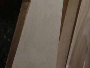 25 mm x 100 mm x 3000 mm KD S2S  Birch Lumber