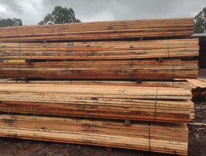 40 mm x 200 mm x 5400 mm AD S4S Heat Treated Eucalyptus Lumber