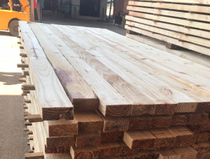 100 mm x 180 mm x 2800 mm KD R/S Heat Treated Elliotis Pine Lumber