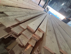 100 mm x 100 mm x 6000 mm   Epicea-pin (S-P) Poutre