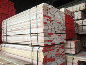 50 mm x 150 mm x 2100 mm KD R/S Heat Treated Beech Lumber