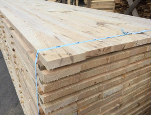22 mm x 150 mm x 4000 mm KD R/S Heat Treated Siberian Pine Lumber
