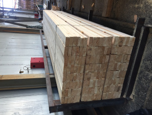 50 mm x 150 mm x 6000 mm  Eingefasstes Brett Waldkiefer S2S KD