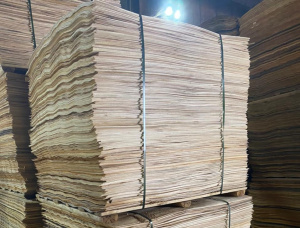 Downy Birch Rotary Cut Veneer 1300 mm x 1300 mm x 1.5 mm