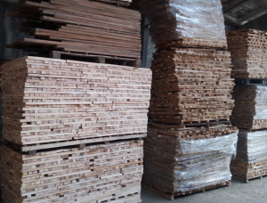 30 mm x 200 mm x 4000 mm KD S4S Heat Treated Oak Lumber