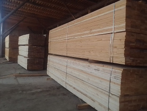 40 mm x 150 mm x 4000 mm KD R/S Heat Treated European spruce Lumber
