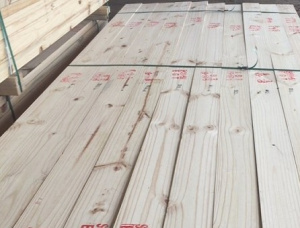 38 mm x 114 mm x 6000 mm KD S4S Heat Treated Radiata Pine Lumber
