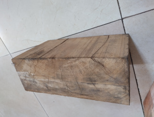 Mahogany Square Logs 50 mm x 150 mm x 6 m