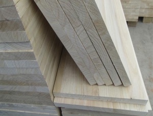 Paulownia Finger Joint Board KD 20 mm x 150 mm x 1500 mm