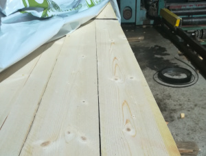 47 mm x 150 mm x 5700 mm KD R/S Heat Treated European spruce Lumber
