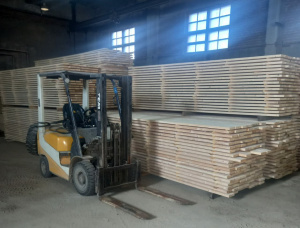 40 mm x 150 mm x 4000 mm KD R/S Heat Treated European spruce Lumber