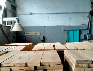 53 mm x 200 mm x 1100 mm GR R/S  Beech Lumber