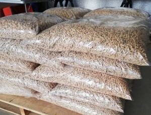 Aleppo pine Wood pellets 12 mm x 69 mm