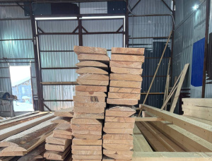 100 mm x 100 mm x 6000 mm   Epicea-pin (S-P) Poutre