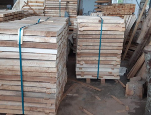 50 mm x 50 mm x 800 mm KD S4S Heat Treated Balsa tree Lumber