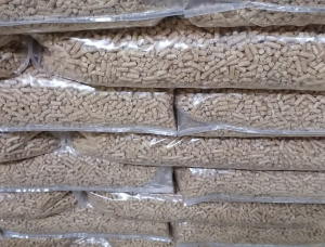 Pine Wood pellets 6 mm x 15 mm