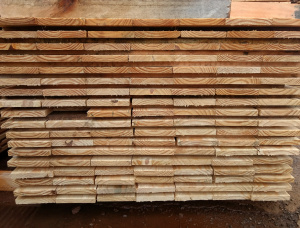 19 mm x 150 mm x 3660 mm Hitzebehandelt Eingefasstes Brett Taeda Pine R/S KD