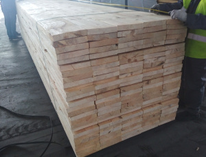 38 mm x 225 mm x 6000 mm KD R/S Heat Treated Spruce-Pine (S-P) Lumber