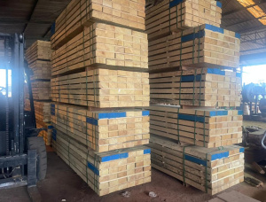 50 mm x 150 mm x 3200 mm AD S4S Heat Treated Afrormosia (Assamela, Obang) Lumber