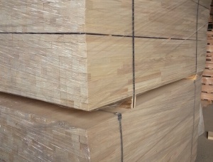 Pine lumber KD 100 mm x 300 mm x 6 m