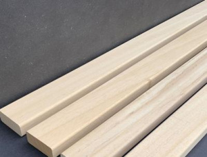 200 mm x 300 mm x 4000 mm  建築材 白梧桐木 R/S KD