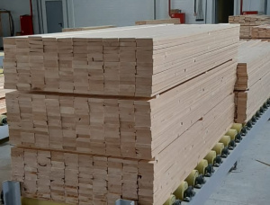 20 mm x 95 mm x 3000 mm  建築材 云杉 - 松 S4S KD