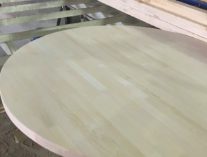家具面板指接型态 (不连续桶板) 桦木 24 mm x 1220 mm x 2440 mm